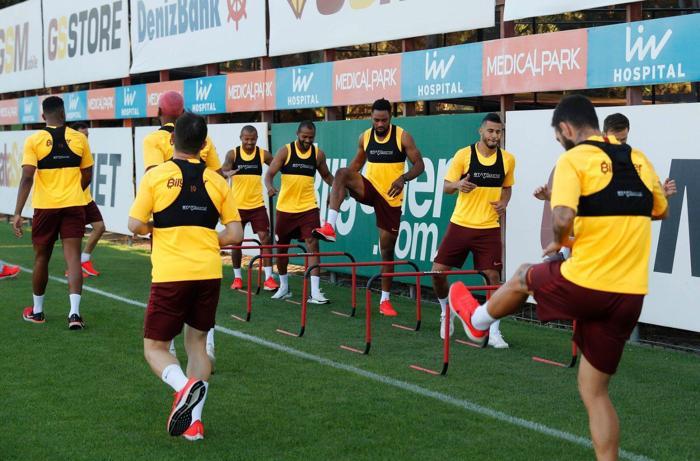 Galatasarayda Jean Michael Seri takımla idmana çıktı