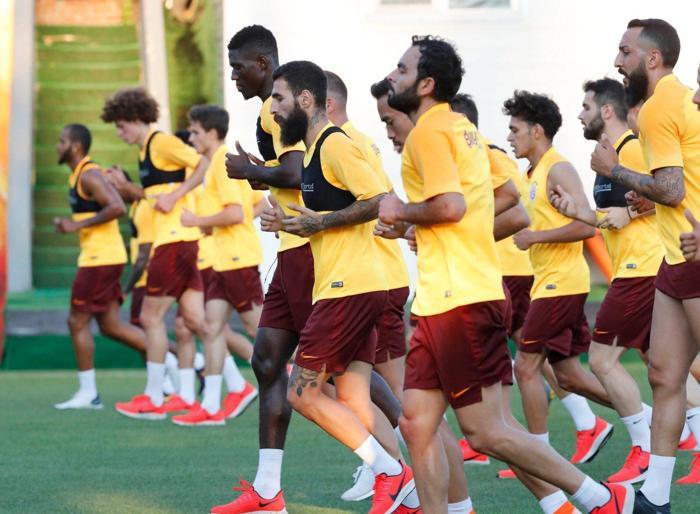 Galatasarayda Jean Michael Seri takımla idmana çıktı