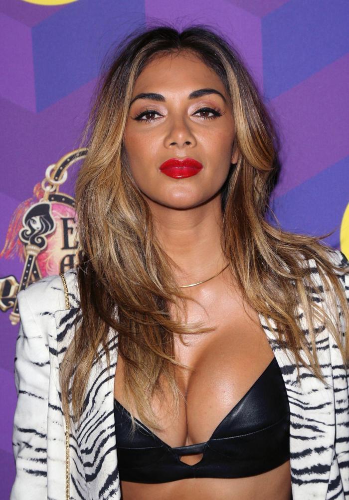 Nicole Scherzingerın çıplak fotoğrafı ve cinsel ilişki videosuna ait link paylaşıldı