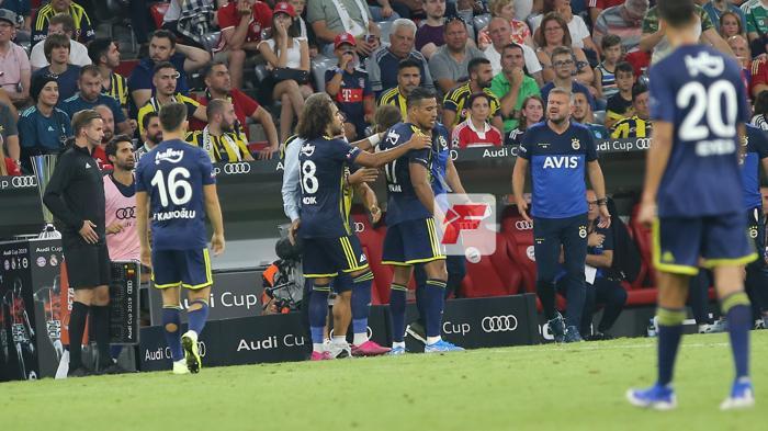 Fenerbahçe - Bayern Münih maçında Nabil Dirar oyunu terk etmek istedi