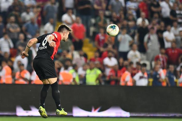 Fanatik yazarlarının Gazişehir Gaziantep - Beşiktaş maçı yorumları