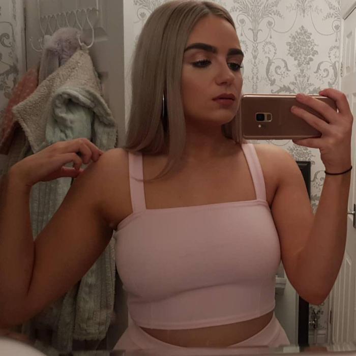 Yatak odası fotoğraflarını paylaşarak ayda 22 bin TL kazanıyor