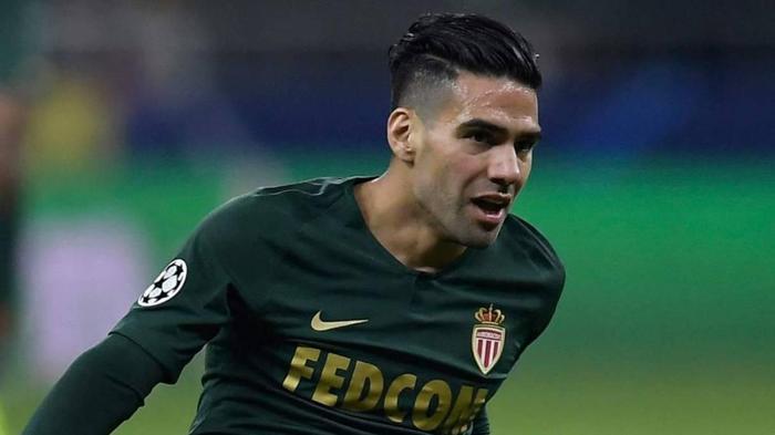 Falcao transferiyle ilgili canlı yayında bomba açıklama