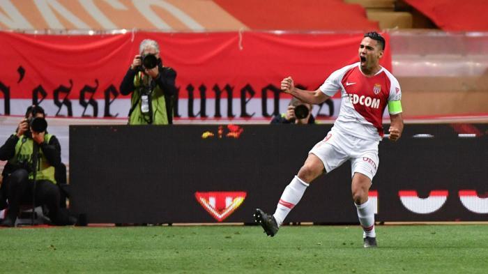 Galatasaray-Falcao flörtünde son dakika... Transferde kritik gelişme