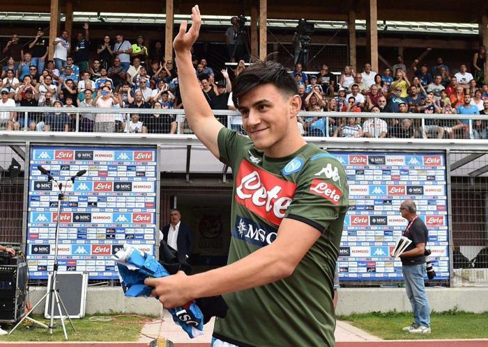 Eljif Elmas Napolide ilk maçına çıktı 12 numara ayrıntısı...