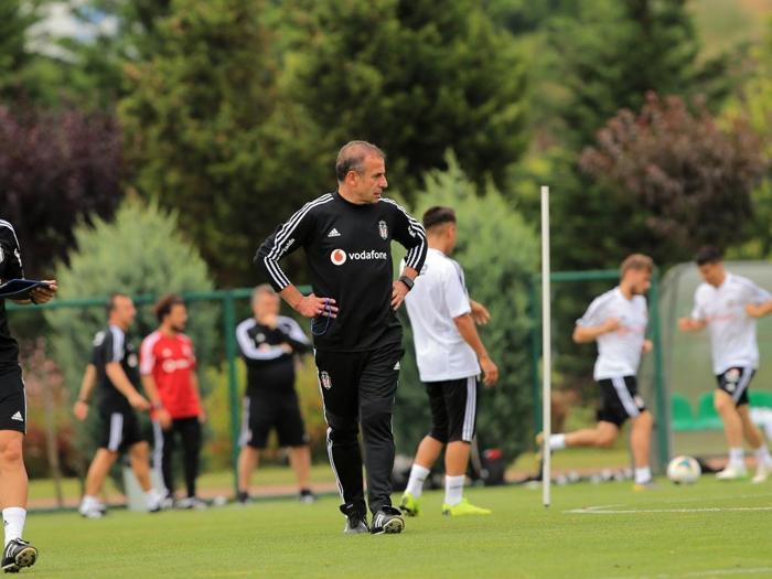 Beşiktaş uçuşa geçti