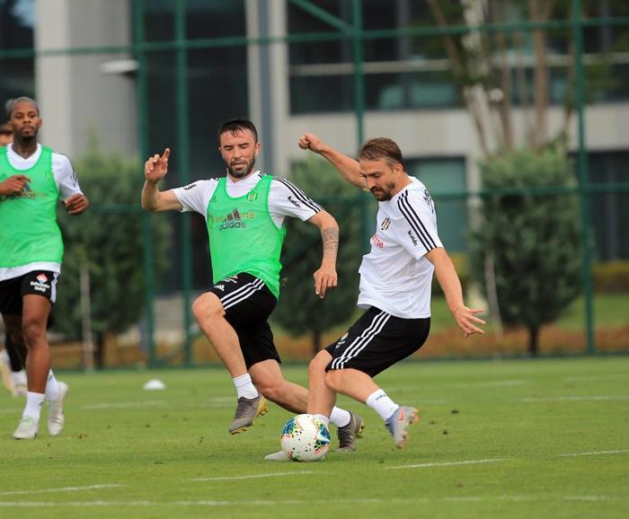 Beşiktaş uçuşa geçti
