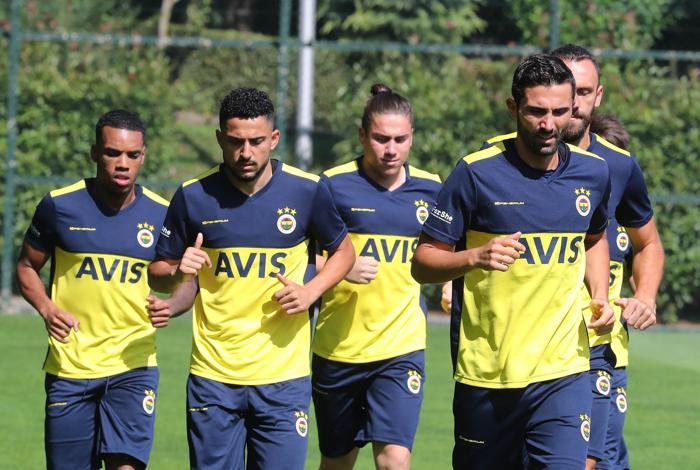 Fenerbahçede Rodrigues takıma ısınıyor