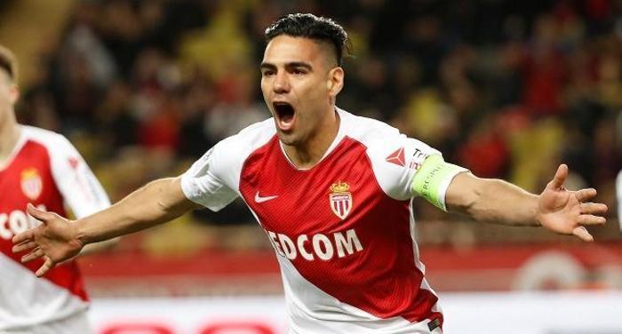 Jorge Mendes Galatasarayın istediği Radamel Falcaoyu bedavaya getiriyor