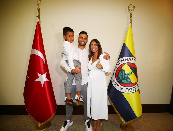 Deniz Türüç ailesiyle Kadıköyde İşte ilk kareler...