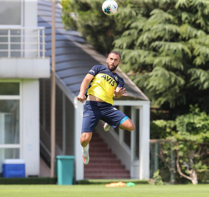 Fenerbahçede Rodrigues takıma ısınıyor