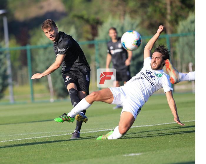 Beşiktaş Kocaelisporu yendi, Oğuzhan Akgün Ben de buradayım dedi