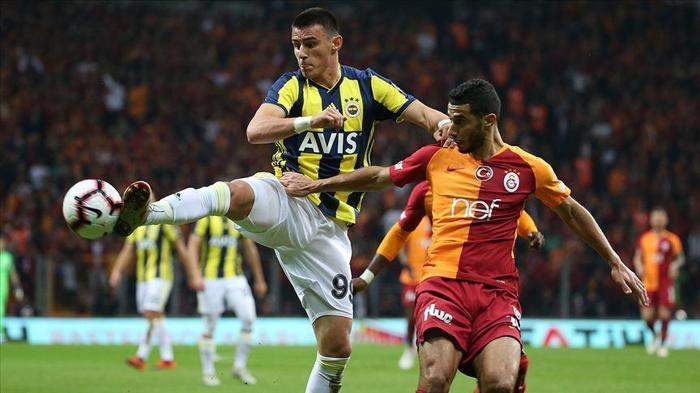 Eljif Elmas Fenerbahçe tarihine geçerek gidecek