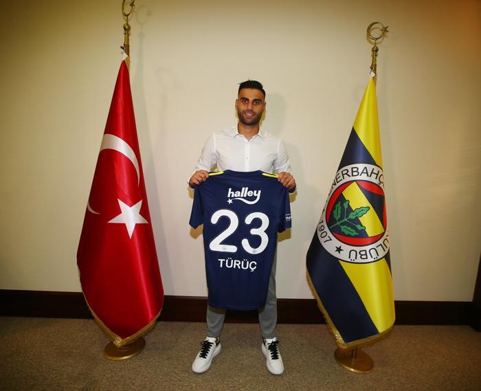 Deniz Türüç ailesiyle Kadıköyde İşte ilk kareler...