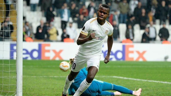 Galatasaraydan Mbawa Samatta bombası Beşiktaşın kâbusu olmuştu...