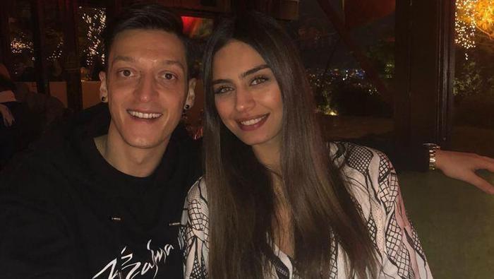 Amine Gülşeden yapımcılara bebek cevabı