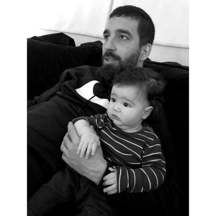 Hamza Arda ile görüntülü konuşma Arda Turan...