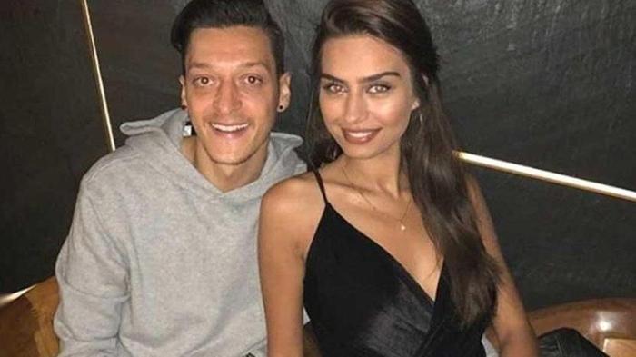 Amine Gülşeden yapımcılara bebek cevabı