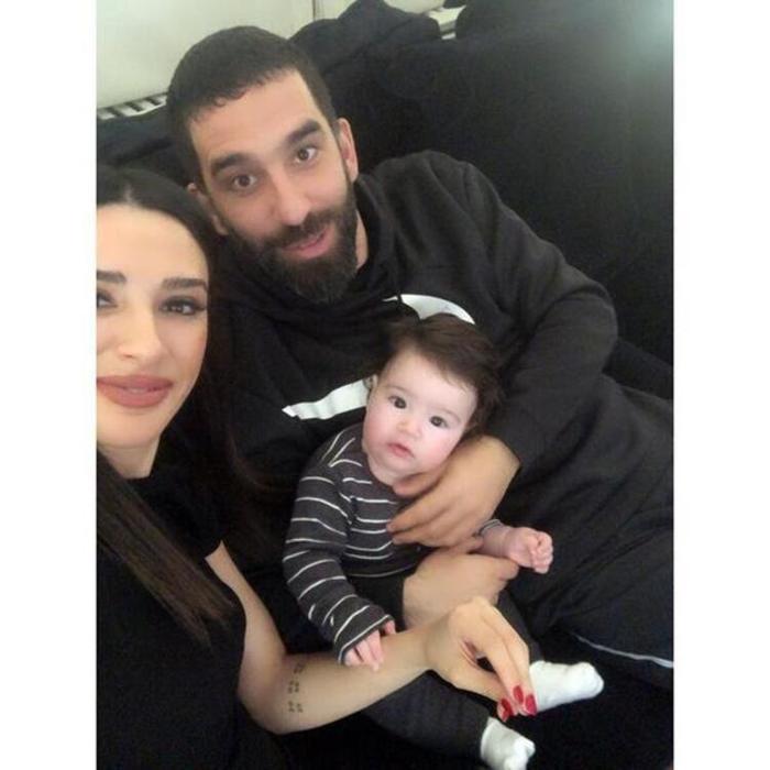 Hamza Arda ile görüntülü konuşma Arda Turan...