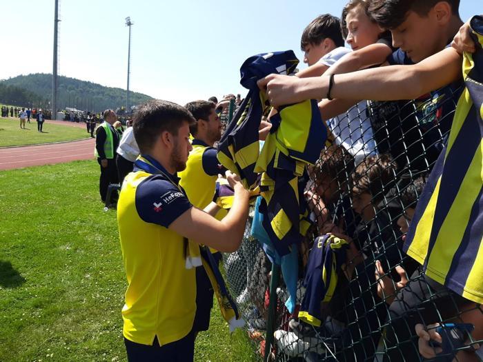 Fenerbahçede taraftar buluşması gerçekleştirildi