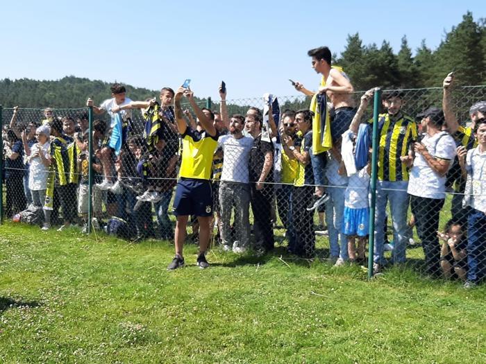 Fenerbahçede taraftar buluşması gerçekleştirildi