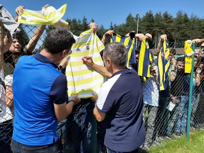 Fenerbahçede taraftar buluşması gerçekleştirildi