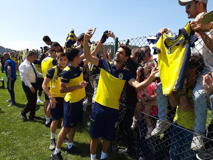 Fenerbahçede taraftar buluşması gerçekleştirildi