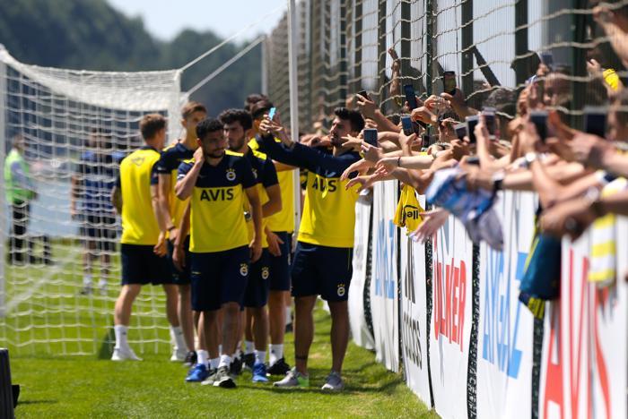 Fenerbahçede taraftar buluşması gerçekleştirildi