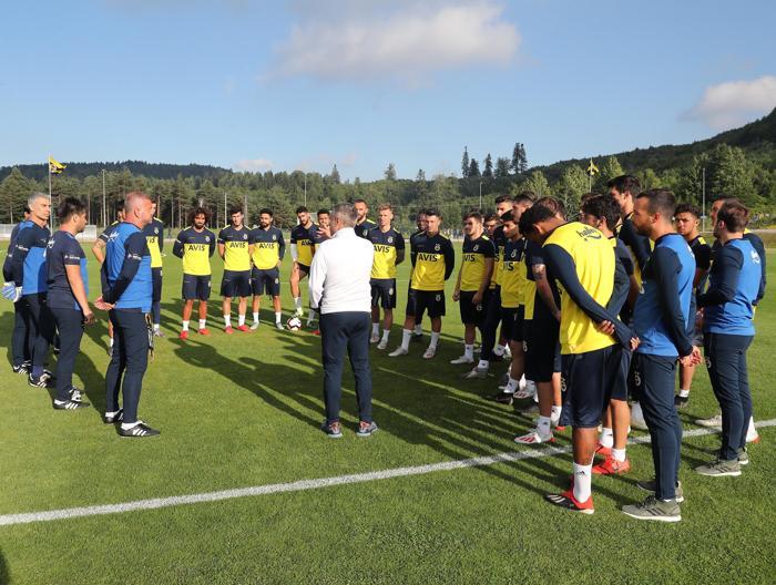 Fenerbahçede Emre Belözoğlu kampa katıldı