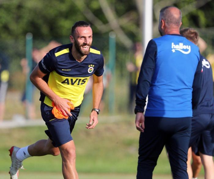 Fenerbahçede Emre Belözoğlu kampa katıldı