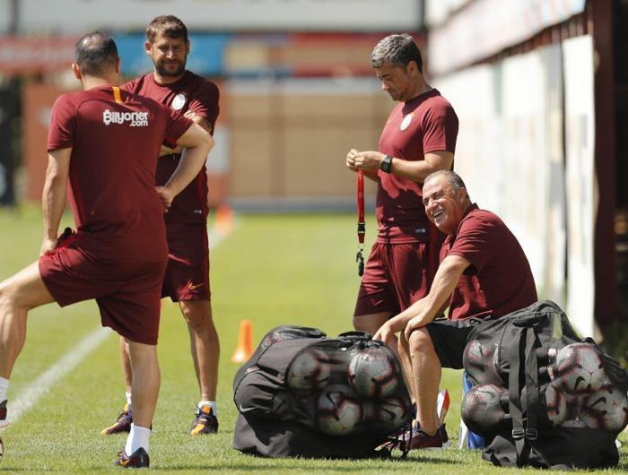 Galatasarayda teknik patron Fatih Terim antrenmana damga vurdu