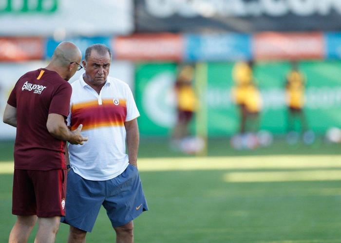 Galatasarayda teknik patron Fatih Terim antrenmana damga vurdu