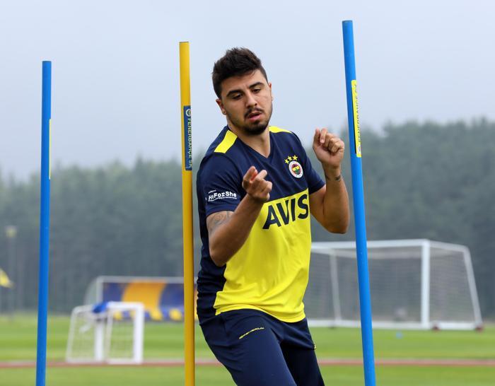 Fenerbahçe ilk antrenmanını gerçekleştirdi