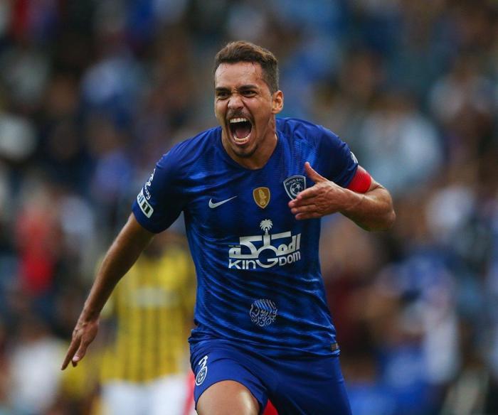 Galatasaray, Carlos Eduardo transferini bitiriyor Bomba gelişme...