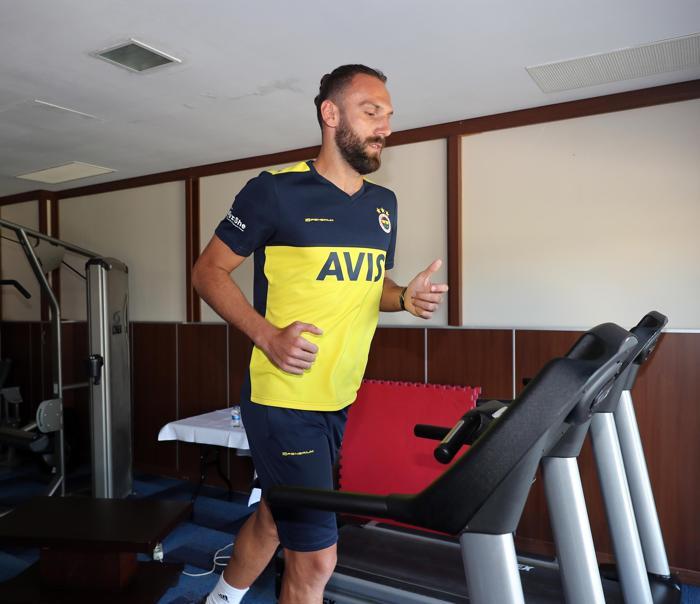 Fenerbahçede Emre Belözoğlu kampa katıldı