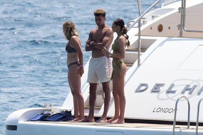 Dele Alli ve sevgilisi Ruby Mae tatile tam gaz devam ediyor
