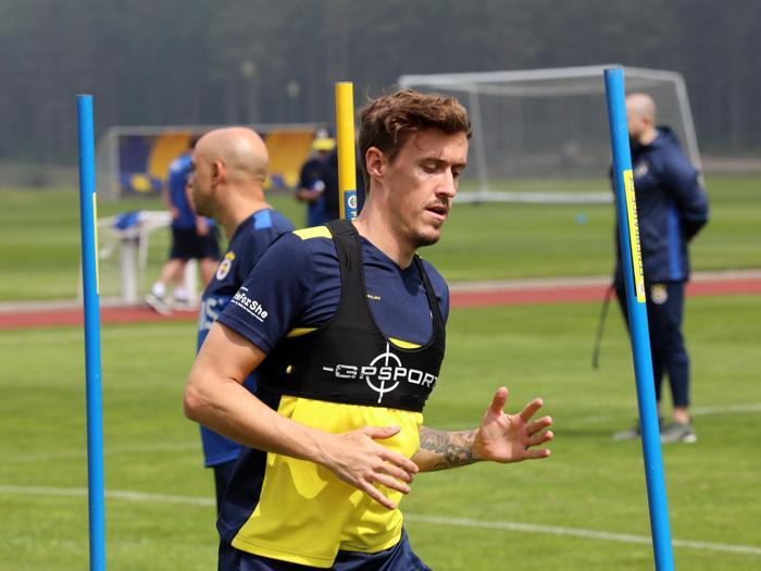 Fenerbahçe ilk antrenmanını gerçekleştirdi