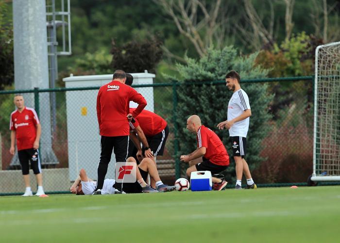 Beşiktaş idmanında dikkat çeken detay Jeremain Lens...