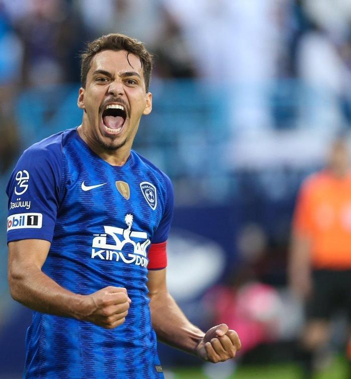 Galatasaray, Carlos Eduardo transferini bitiriyor Bomba gelişme...