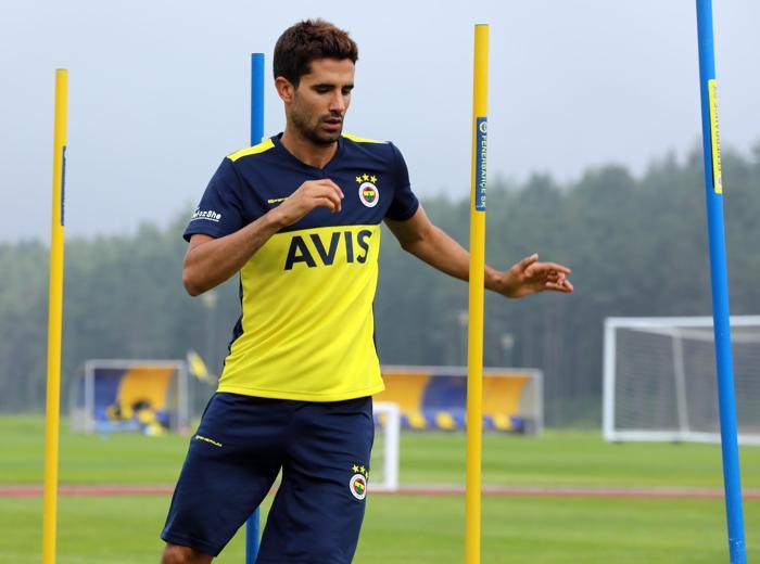 Fenerbahçe ilk antrenmanını gerçekleştirdi