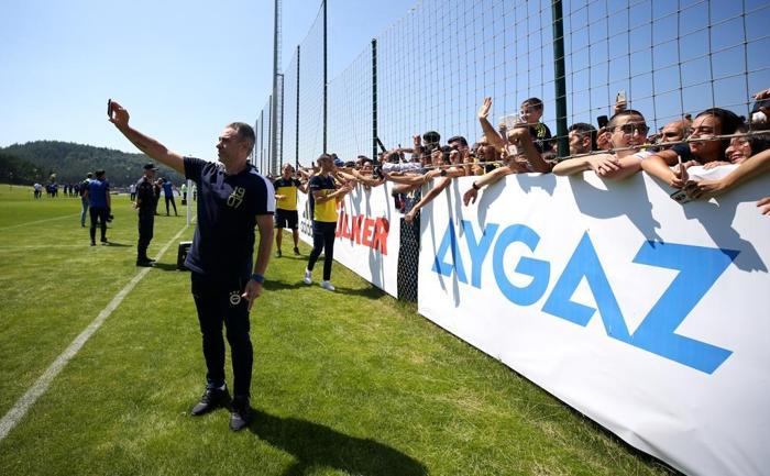 Fenerbahçede taraftar buluşması gerçekleştirildi