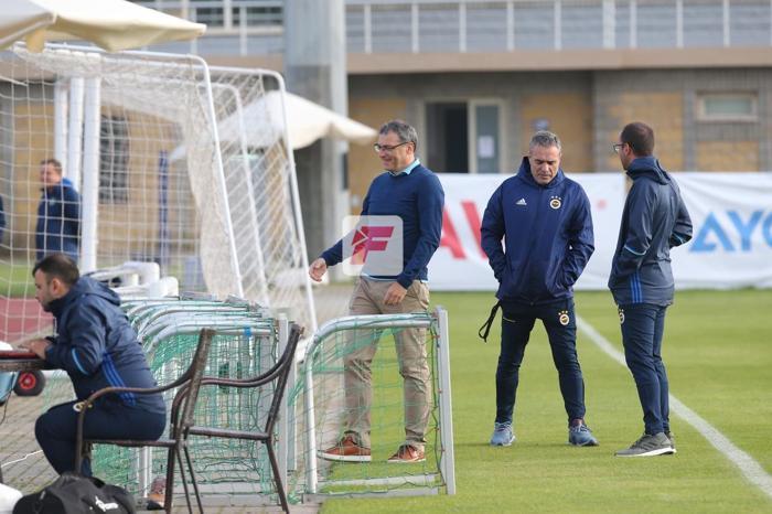 Son dakika - Fenerbahçede Damien Comolli Topuk Yaylasına ayak bastı En çok o futbolcuyla konuştu