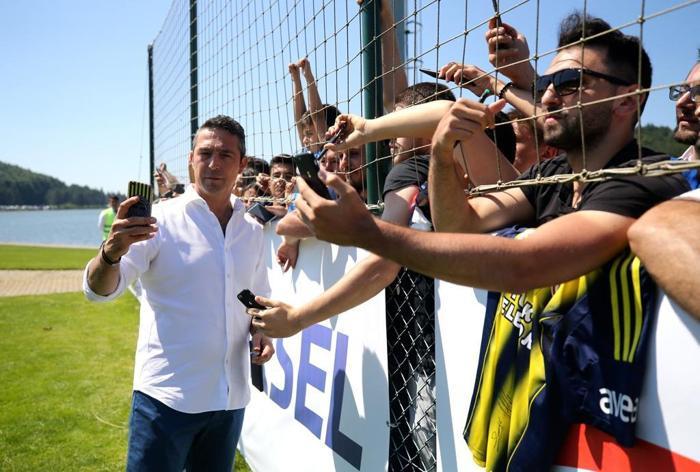 Fenerbahçede taraftar buluşması gerçekleştirildi