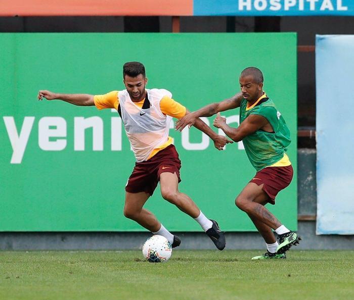 Galatasarayın yeni transferi Ryan Babel idmanda şov yaptı