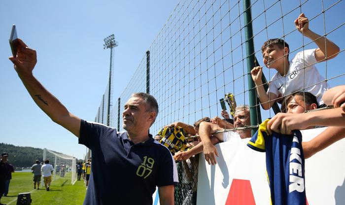 Fenerbahçede taraftar buluşması gerçekleştirildi