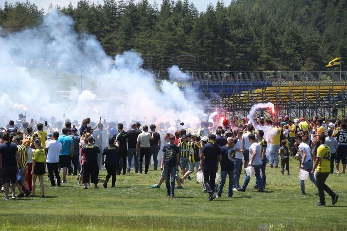 Fenerbahçede taraftar buluşması gerçekleştirildi