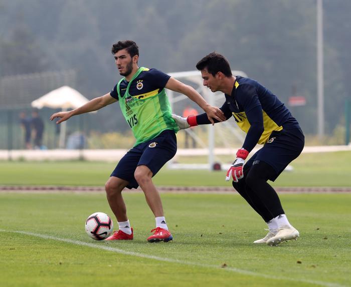 Fenerbahçe ilk antrenmanını gerçekleştirdi
