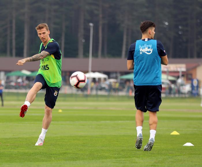 Fenerbahçede yeni transfer Max Kruse sahne aldı