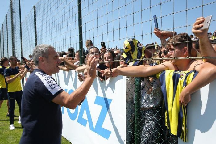 Fenerbahçede taraftar buluşması gerçekleştirildi