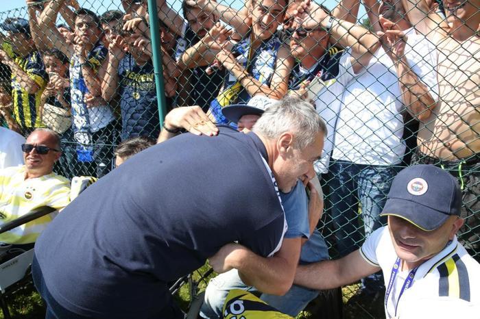 Fenerbahçede taraftar buluşması gerçekleştirildi